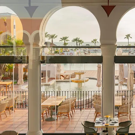 Palacio De Sancti Petri, A Gran Melia - The Leading Of The World